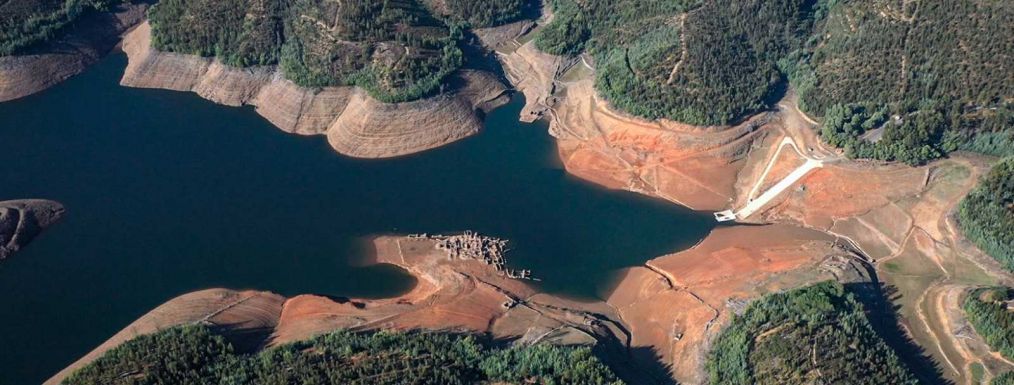 Hetven év után bukkant fel újra az elárasztott falu