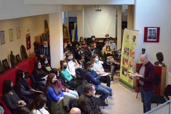 Több tízezren olvasták fel Nemes Nagy Ágnes műveit