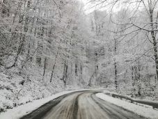 Télies körülmények fogadják a közlekedőket az ország északi részét