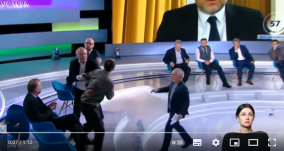 Újságíró verekedett össze politikussal élő adásban