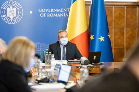 FRISSÍTVE – Öt százalékra csökkentenék az energia áfáját és értékjegyekkel támogatnák a rászorulókat