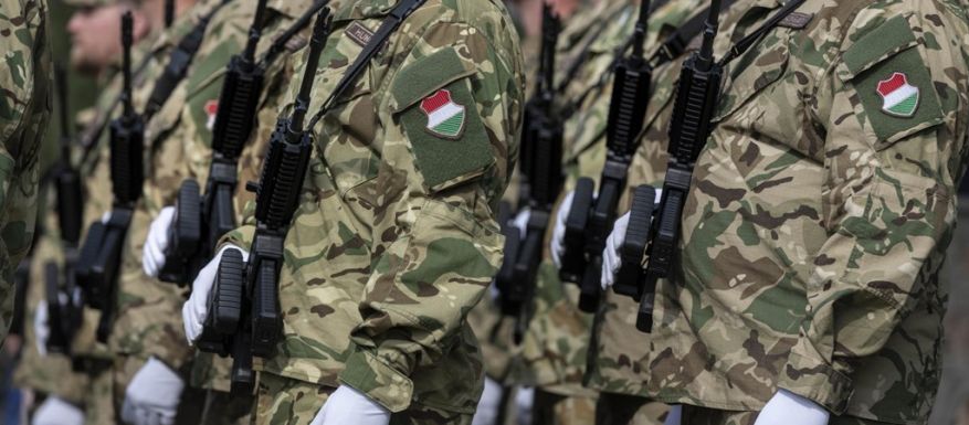 Katonákat és haditechnikai eszközöket küld a Magyar Honvédség a keleti határhoz