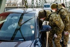 Az egész országra kiterjedő rendkívüli állapotot vezettek be Ukrajnában