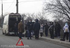 Menekülttáborokat hoznak létre a határmenti megyékben