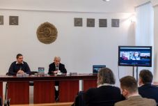 A restitúció akadályoztatásának állami gyakorlatáról írt könyvet Markó Attila