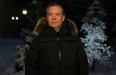 Medvegyev: nincs szükségünk diplomáciai kapcsolatokra a Nyugattal