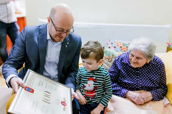 Századik születésnapját ünnepli a szatmárnémeti Hiripi Terézia