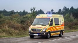 Négyen meghaltak egy vonat és személygépkocsi ütközésében Tapolcánál