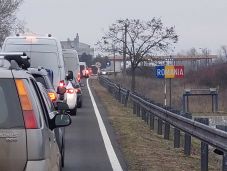 Több mint 47 ezren lépték át határt az év első napján