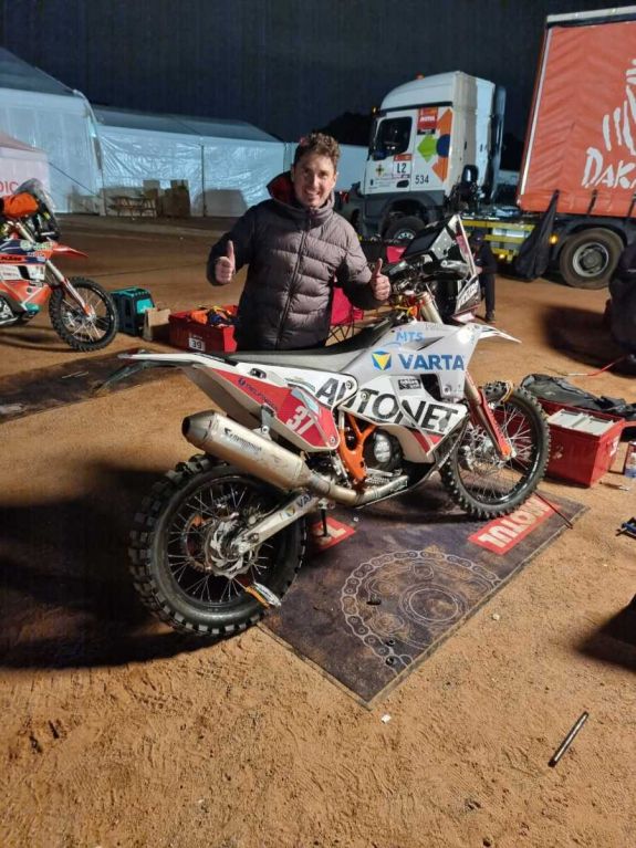 Dakar-rali:  Gyenes Emánuel nehéz helyzetbe került már az első szakaszban