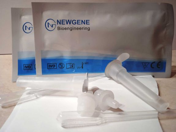 Továbbra is kérik a nyáltesztek elvégzését Hargita megye oktatási intézményeiben