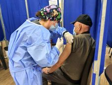 Alig több mint ötezer személyt oltottak be vasárnap országszerte