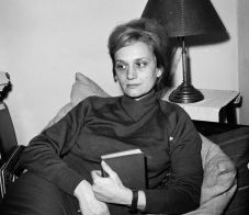 Száz éve született Nemes Nagy Ágnes