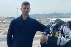 AusOpen: oltás nélkül, különengedéllyel indulhat Novak Djokovics