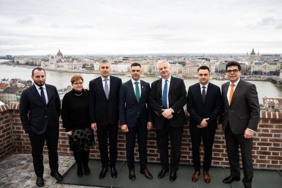 A magyar sportstratégiát tanulmányozza Novák Károly Eduárd