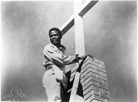 Elhunyt az Oscar-díjas Sidney Poitier