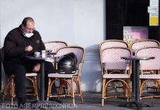 Franciaországban a védettségi igazolványt oltási igazolvány váltja fel