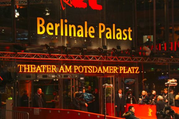 Online térbe költözik a Berlinálé filmvására, de egyelőre jelenléti fesztiválra készülnek