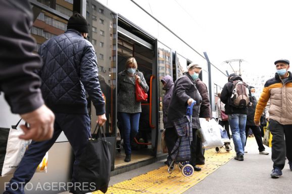 INSP: a közösségi terjedés szakaszába lépett az omikron