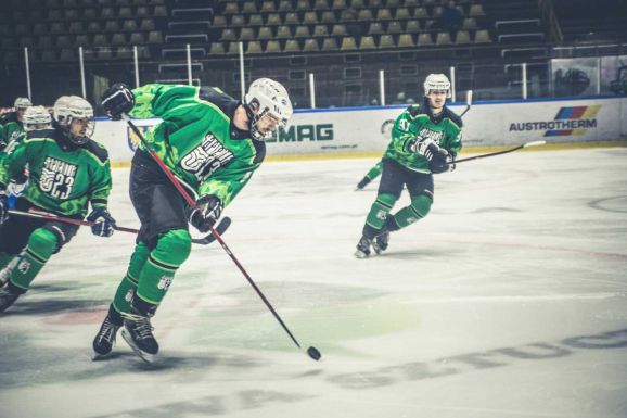 Jégkorong: kütéssel győzött a Csíkszeredai Sportklub a „házi rangadón”