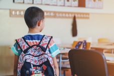 Az Országos Helyreállítási Tervből finanszírozzák az iskolaelhagyás megfékezését