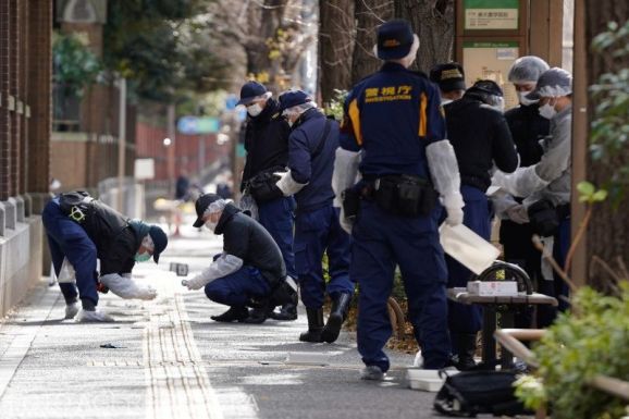 Gyújtogatás után megkéselte a vizsgára várakozókat egy diák