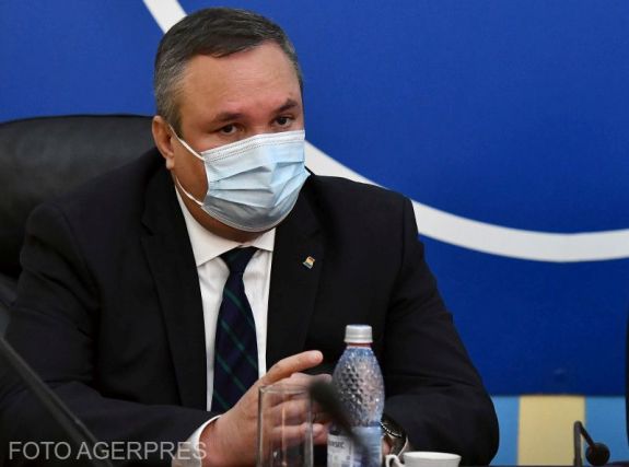FRISSÍTVE – Plagizálással vádolják a kormányfőt, aki válaszként etikai vizsgálatot kezdeményezett doktori szakdolgozata ügyében
