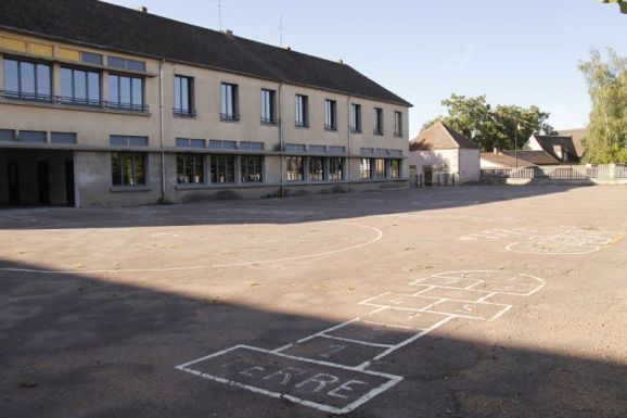 Alkotmányossági kifogást emelt a kormány az iskolaudvarok szabadidős használata ellen