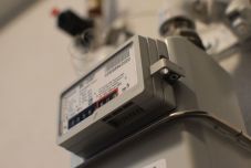 A kormány az árkompenzáció nélkül kiállított energiaszámlák kijavítására kötelezte a szolgáltatókat