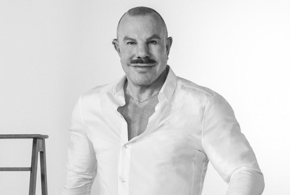 Elhunyt Thierry Mugler divattervező, aki Lady Gagát és Beyoncét is öltöztette