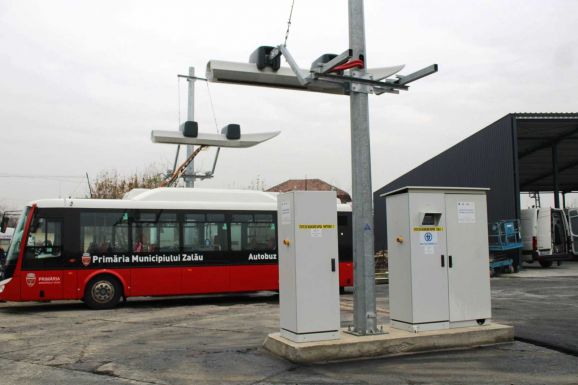 Zsúfolt a reggeli forgalom – iskolabuszokat indítanának Zilahon is