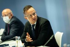 Szijjártó: Magyarország nem támogatja Ukrajna NATO-közeledését a kisebbségellenes politikája miatt 