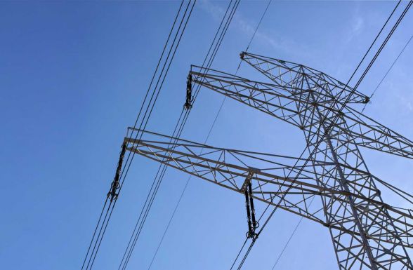 Tizenkilenc éve küszködik a Translectrica egy országos jelentőségű magasfeszültségű vezeték építésével