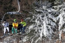 Meghibásodott sílift okozott rémületet Dél-Koreában
