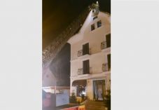 Tűz ütött ki egy barcarozsnyói szállodában szombat éjjel