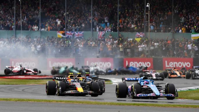 Brit Nagydíj – Carlos Sainz pályafutása első futamgyőzelmét aratta