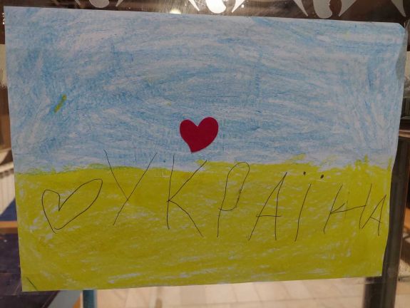 A Maros megyei Vöröskereszt újabb adománygyűjtést szervez az ukrajnai menekülteknek