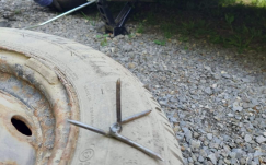 Abroncsok felhasítására alkalmas csapdákat szórtak ki Maros megyében