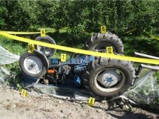 Tragédia Szatmár megyében: traktor alá szorult egy férfi, életét vesztette