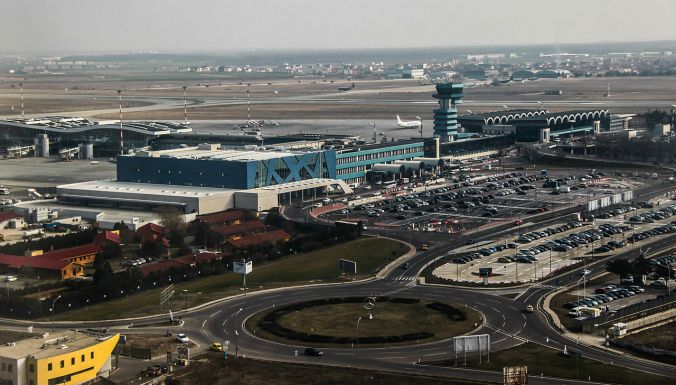 A járatok több mint 40 százaléka késett az utóbbi hét napon a bukaresti nemzetközi repülőtéren