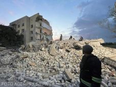 Ukrán katasztrófavédelem: lakóházat ért orosz találat Donyeck megyében, sokan meghaltak