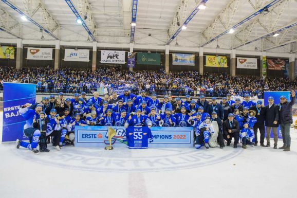 Díjazták a Csíkszeredai Sportklub jégkorongcsapatát