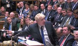 Tizenegy jelölt pályázik Boris Johnson tisztségére