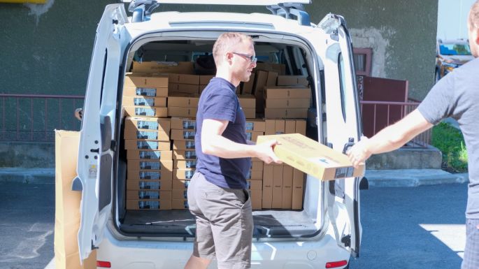 A BBTE laptopokat vásárolt a szociális ösztöndíjban részesülőknek