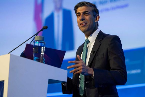 Öten maradtak a brit Konzervatív Párt vezetői tisztségéért folyó versenyben