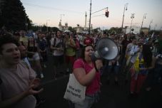 Tüntetéssorozatot váltott ki Budapesten a kata-törvény módosítása