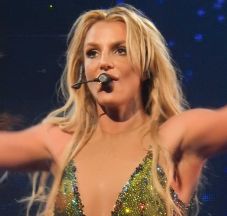 Ismét a nyilvánosságnak énekelt Britney Spears