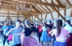 Erdély egyik legautentikusabb népzene- és néptánctábora zajlik Magyarlapádon