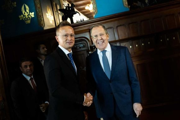 Szijjártó Moszkvában: garantálni kell Magyarország teljes energiabiztonságát