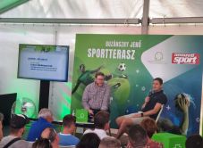 Tusványos: betonpályán gyakorolta először legendás gólörömét Gera Zoltán